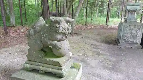 千歳神社の狛犬