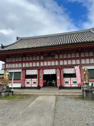 愛染堂勝鬘院の本殿・本堂