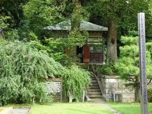 横浜　西方寺の末社