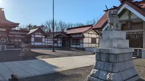 釧路護国神社の狛犬