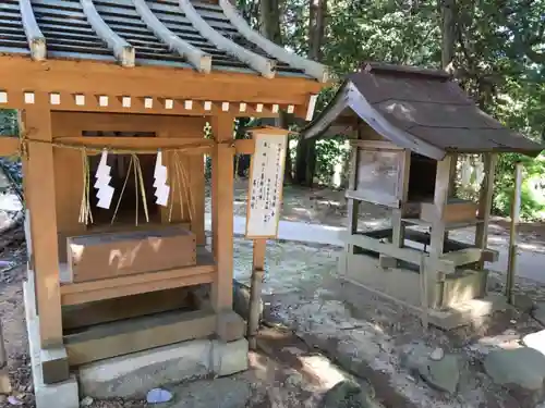 旦飯野神社の建物その他