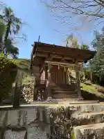 折居神社の{uncategorized: "未分類", other: "その他", undefined: "問題あり", building: "その他建物", grave: "お墓", sacred_gate: "鳥居", guardian: "狛犬", statue: "像", buddha: "仏像", history: "歴史", nature: "自然", garden: "庭園", animal: "動物", pagoda: "塔", temizu: "手水舎", mountain_gate: "山門・神門", sanctuary: "本殿・本堂", subordinate: "末社・摂社", art: "芸術", scenery: "景色", jizo: "地蔵", ema: "絵馬", goshuin: "御朱印", omikuji: "おみくじ", items: "授与品その他", amulet: "お守り", goshuincho: "御朱印帳", eats: "食事", festival: "お祭り", votive_dance: "神楽", shichigosan: "七五三参", wedding: "結婚式", experience: "体験その他", initially: "初詣", around: "周辺", anti_infection: "感染症対策"}