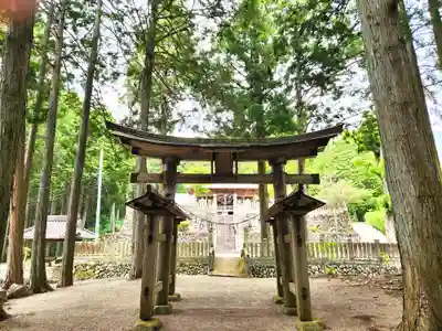 八幡神社の鳥居