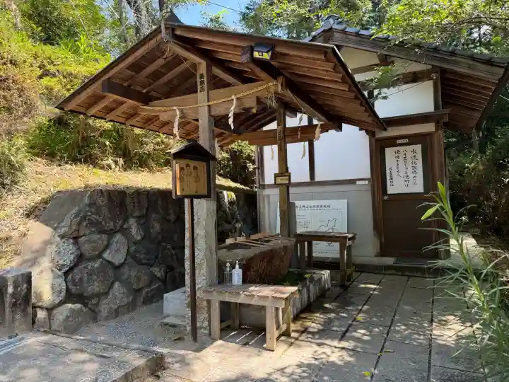 石上布都魂神社(岡山県)