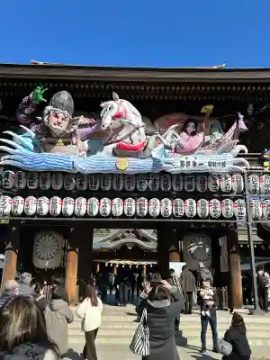 寒川神社の{uncategorized: "未分類", other: "その他", undefined: "問題あり", building: "その他建物", grave: "お墓", sacred_gate: "鳥居", guardian: "狛犬", statue: "像", buddha: "仏像", history: "歴史", nature: "自然", garden: "庭園", animal: "動物", pagoda: "塔", temizu: "手水舎", mountain_gate: "山門・神門", sanctuary: "本殿・本堂", subordinate: "末社・摂社", art: "芸術", scenery: "景色", jizo: "地蔵", ema: "絵馬", goshuin: "御朱印", omikuji: "おみくじ", items: "授与品その他", amulet: "お守り", goshuincho: "御朱印帳", eats: "食事", festival: "お祭り", votive_dance: "神楽", shichigosan: "七五三参", wedding: "結婚式", experience: "体験その他", initially: "初詣", around: "周辺", anti_infection: "感染症対策"}