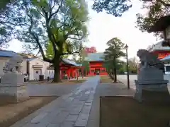 穴八幡宮の建物その他