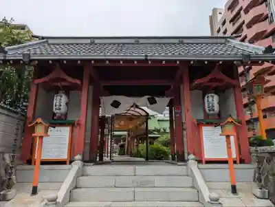 仙台大神宮の山門・神門