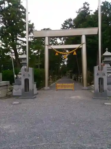 伊奈冨神社の鳥居