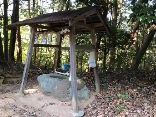 宮前霹靂神社の手水舎