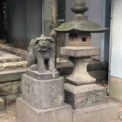 嶺御嶽神社の狛犬