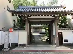 実相院の山門