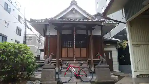 感應稲荷神社の本殿・本堂