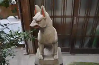 五十稲荷神社(栄寿稲荷神社)の狛犬