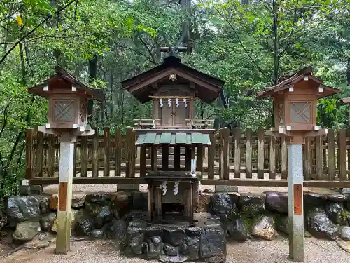 大神神社の末社