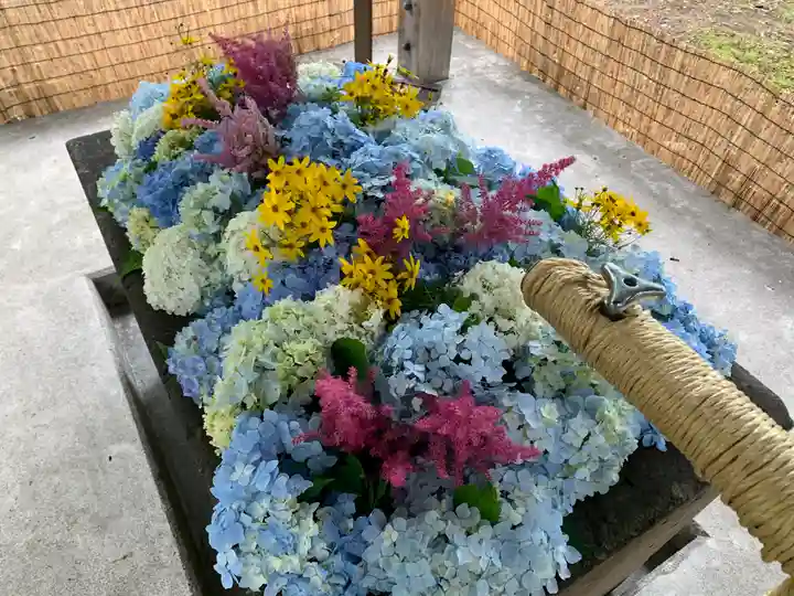 北広島市総鎮守 廣島神社の手水舎