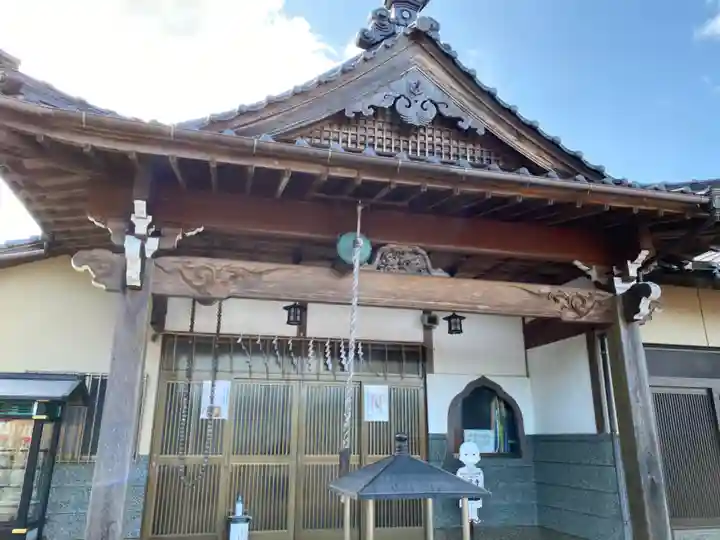 善覚寺の本殿・本堂