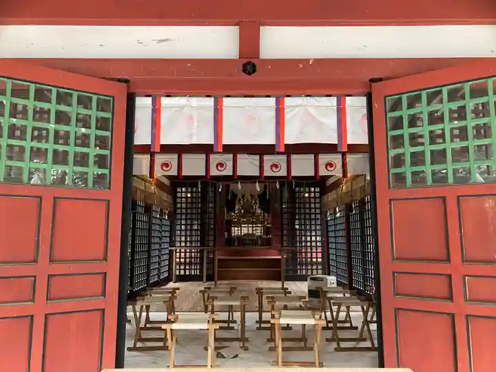 薦神社の本殿・本堂