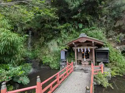 銭洗弁財天宇賀福神社(神奈川県)