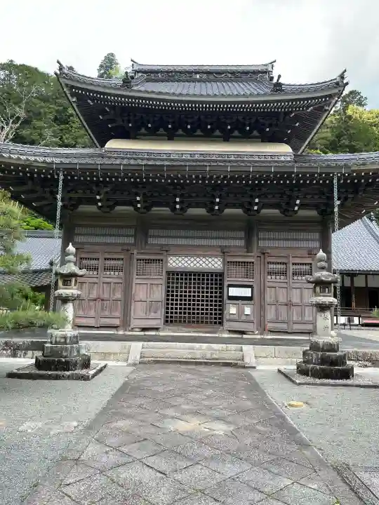 佛通寺の{uncategorized: "未分類", other: "その他", undefined: "問題あり", building: "その他建物", grave: "お墓", sacred_gate: "鳥居", guardian: "狛犬", statue: "像", buddha: "仏像", history: "歴史", nature: "自然", garden: "庭園", animal: "動物", pagoda: "塔", temizu: "手水舎", mountain_gate: "山門・神門", sanctuary: "本殿・本堂", subordinate: "末社・摂社", art: "芸術", scenery: "景色", jizo: "地蔵", ema: "絵馬", goshuin: "御朱印", omikuji: "おみくじ", items: "授与品その他", amulet: "お守り", goshuincho: "御朱印帳", eats: "食事", festival: "お祭り", votive_dance: "神楽", shichigosan: "七五三参", wedding: "結婚式", experience: "体験その他", initially: "初詣", around: "周辺", anti_infection: "感染症対策"}