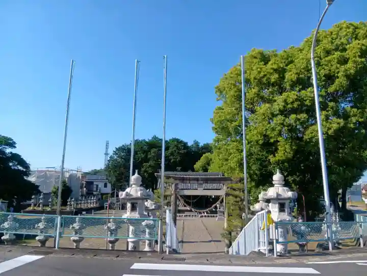 春日神社(上戸町)の{uncategorized: "未分類", other: "その他", undefined: "問題あり", building: "その他建物", grave: "お墓", sacred_gate: "鳥居", guardian: "狛犬", statue: "像", buddha: "仏像", history: "歴史", nature: "自然", garden: "庭園", animal: "動物", pagoda: "塔", temizu: "手水舎", mountain_gate: "山門・神門", sanctuary: "本殿・本堂", subordinate: "末社・摂社", art: "芸術", scenery: "景色", jizo: "地蔵", ema: "絵馬", goshuin: "御朱印", omikuji: "おみくじ", items: "授与品その他", amulet: "お守り", goshuincho: "御朱印帳", eats: "食事", festival: "お祭り", votive_dance: "神楽", shichigosan: "七五三参", wedding: "結婚式", experience: "体験その他", initially: "初詣", around: "周辺", anti_infection: "感染症対策"}
