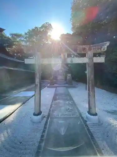 福徳稲荷神社の鳥居