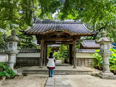 随応院(不遠寺隨應院)の山門・神門