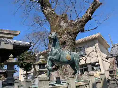 長岡神社の{uncategorized: "未分類", other: "その他", undefined: "問題あり", building: "その他建物", grave: "お墓", sacred_gate: "鳥居", guardian: "狛犬", statue: "像", buddha: "仏像", history: "歴史", nature: "自然", garden: "庭園", animal: "動物", pagoda: "塔", temizu: "手水舎", mountain_gate: "山門・神門", sanctuary: "本殿・本堂", subordinate: "末社・摂社", art: "芸術", scenery: "景色", jizo: "地蔵", ema: "絵馬", goshuin: "御朱印", omikuji: "おみくじ", items: "授与品その他", amulet: "お守り", goshuincho: "御朱印帳", eats: "食事", festival: "お祭り", votive_dance: "神楽", shichigosan: "七五三参", wedding: "結婚式", experience: "体験その他", initially: "初詣", around: "周辺", anti_infection: "感染症対策"}