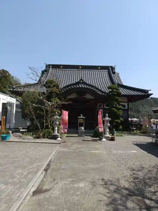 明王寺の本殿・本堂
