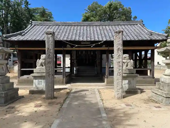 天神社の本殿