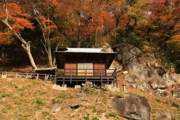 三輪神社の本殿・本堂