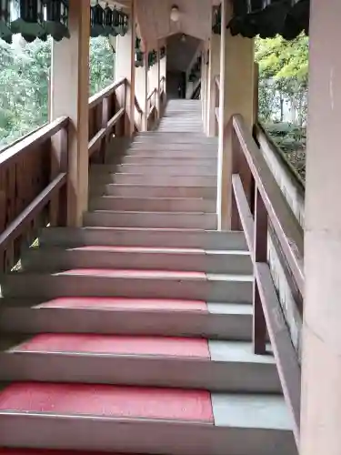 聖林寺の{uncategorized: "未分類", other: "その他", undefined: "問題あり", building: "その他建物", grave: "お墓", sacred_gate: "鳥居", guardian: "狛犬", statue: "像", buddha: "仏像", history: "歴史", nature: "自然", garden: "庭園", animal: "動物", pagoda: "塔", temizu: "手水舎", mountain_gate: "山門・神門", sanctuary: "本殿・本堂", subordinate: "末社・摂社", art: "芸術", scenery: "景色", jizo: "地蔵", ema: "絵馬", goshuin: "御朱印", omikuji: "おみくじ", items: "授与品その他", amulet: "お守り", goshuincho: "御朱印帳", eats: "食事", festival: "お祭り", votive_dance: "神楽", shichigosan: "七五三参", wedding: "結婚式", experience: "体験その他", initially: "初詣", around: "周辺", anti_infection: "感染症対策"}