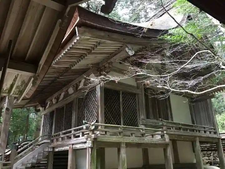 油日神社の本殿・本堂