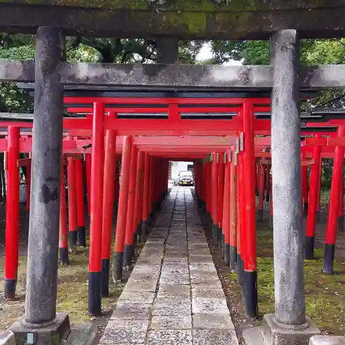 美濃輪稲荷神社の鳥居