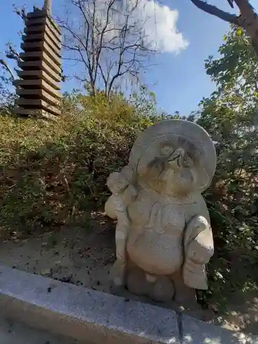 法雲寺の{uncategorized: "未分類", other: "その他", undefined: "問題あり", building: "その他建物", grave: "お墓", sacred_gate: "鳥居", guardian: "狛犬", statue: "像", buddha: "仏像", history: "歴史", nature: "自然", garden: "庭園", animal: "動物", pagoda: "塔", temizu: "手水舎", mountain_gate: "山門・神門", sanctuary: "本殿・本堂", subordinate: "末社・摂社", art: "芸術", scenery: "景色", jizo: "地蔵", ema: "絵馬", goshuin: "御朱印", omikuji: "おみくじ", items: "授与品その他", amulet: "お守り", goshuincho: "御朱印帳", eats: "食事", festival: "お祭り", votive_dance: "神楽", shichigosan: "七五三参", wedding: "結婚式", experience: "体験その他", initially: "初詣", around: "周辺", anti_infection: "感染症対策"}