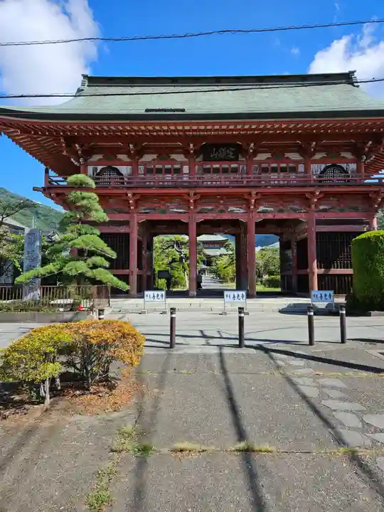 甲斐善光寺(山梨県)