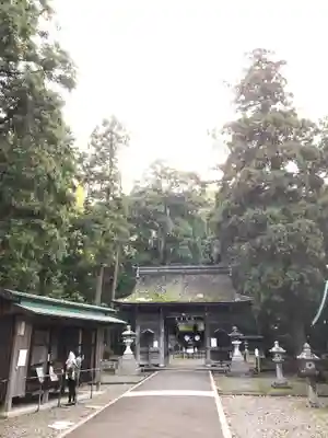 若狭彦神社（上社）の山門・神門