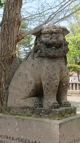 江南神社の狛犬