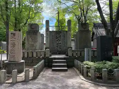 富岡八幡宮の{uncategorized: "未分類", other: "その他", undefined: "問題あり", building: "その他建物", grave: "お墓", sacred_gate: "鳥居", guardian: "狛犬", statue: "像", buddha: "仏像", history: "歴史", nature: "自然", garden: "庭園", animal: "動物", pagoda: "塔", temizu: "手水舎", mountain_gate: "山門・神門", sanctuary: "本殿・本堂", subordinate: "末社・摂社", art: "芸術", scenery: "景色", jizo: "地蔵", ema: "絵馬", goshuin: "御朱印", omikuji: "おみくじ", items: "授与品その他", amulet: "お守り", goshuincho: "御朱印帳", eats: "食事", festival: "お祭り", votive_dance: "神楽", shichigosan: "七五三参", wedding: "結婚式", experience: "体験その他", initially: "初詣", around: "周辺", anti_infection: "感染症対策"}