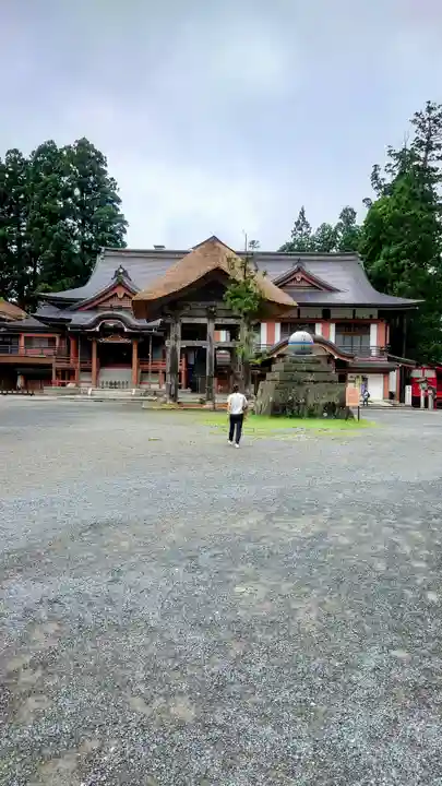 出羽神社(出羽三山神社)~三神合祭殿~(山形県)