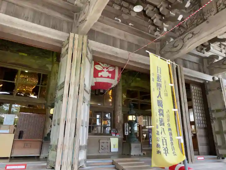 誕生寺の本殿・本堂