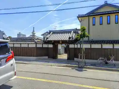 薬師寺の山門・神門