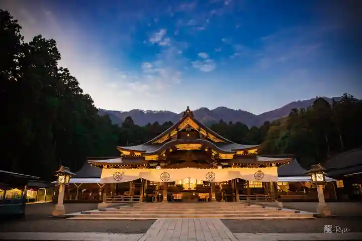 彌彦神社(新潟県)