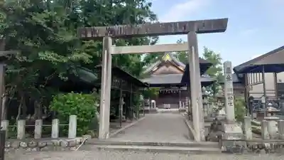 鎭國守國神社の鳥居