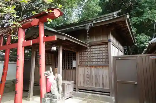 白鳥神社の本殿