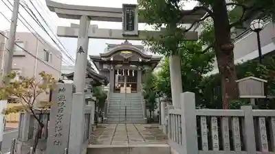 神楽坂若宮八幡神社の鳥居