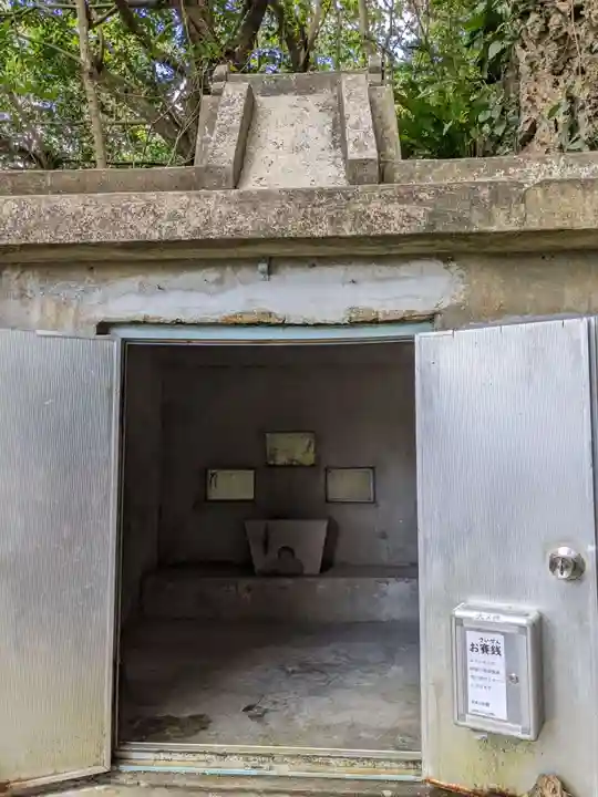 谷茶海神宮(沖縄県)