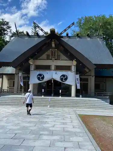 帯廣神社の本殿