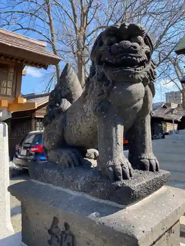 札幌諏訪神社の狛犬