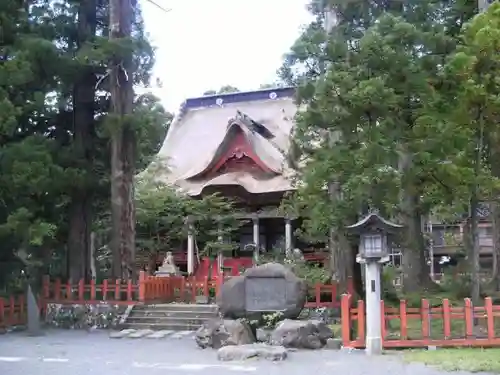 出羽神社(出羽三山神社)～三神合祭殿～の本殿