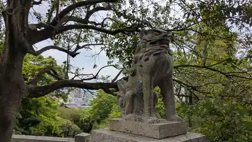八幡朝見神社の狛犬